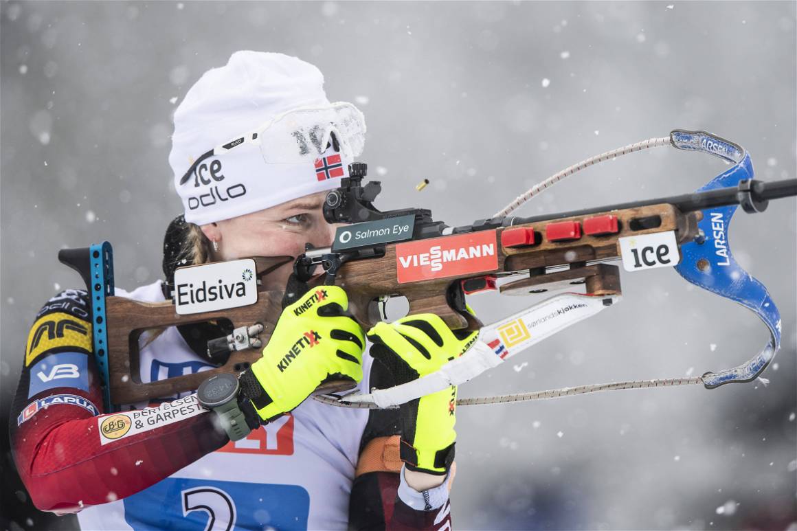 IMAGO / Bildbyran | Marte Olsbu Roiseland of Norway competes in the 4x7,5 km Mixed Relay during the IBU Biathlon World Championships in Pokljuka, Slovenia on February 10, 2021