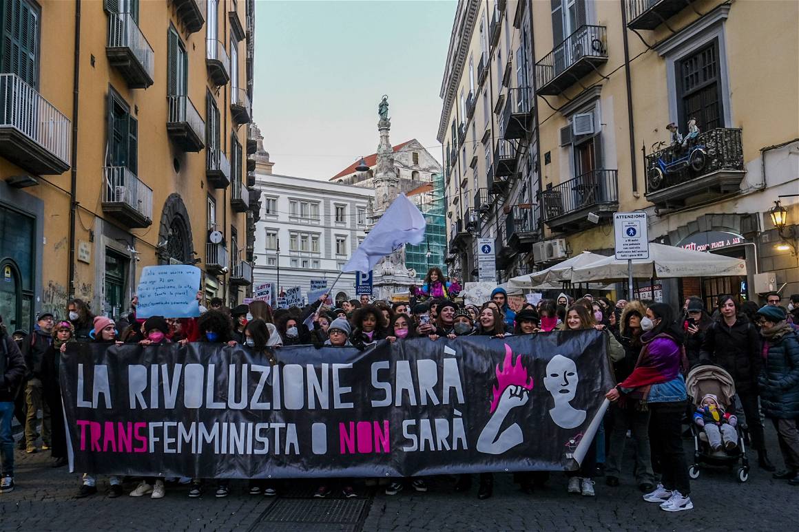 IMAGO / Antonio Balasco | ‘The revolution will be trans-feminist or it won’t be.’ Demonstration on International Women’s Day in Naples, Italy. 8 March, 2022.