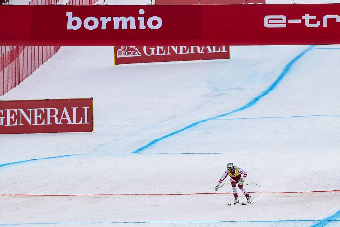 IMAGO / GEPA pictures | Vincent Krechmayr competing in the Men’s Super G at the FIS World Cup in Bormio, Italy on December 28, 2021