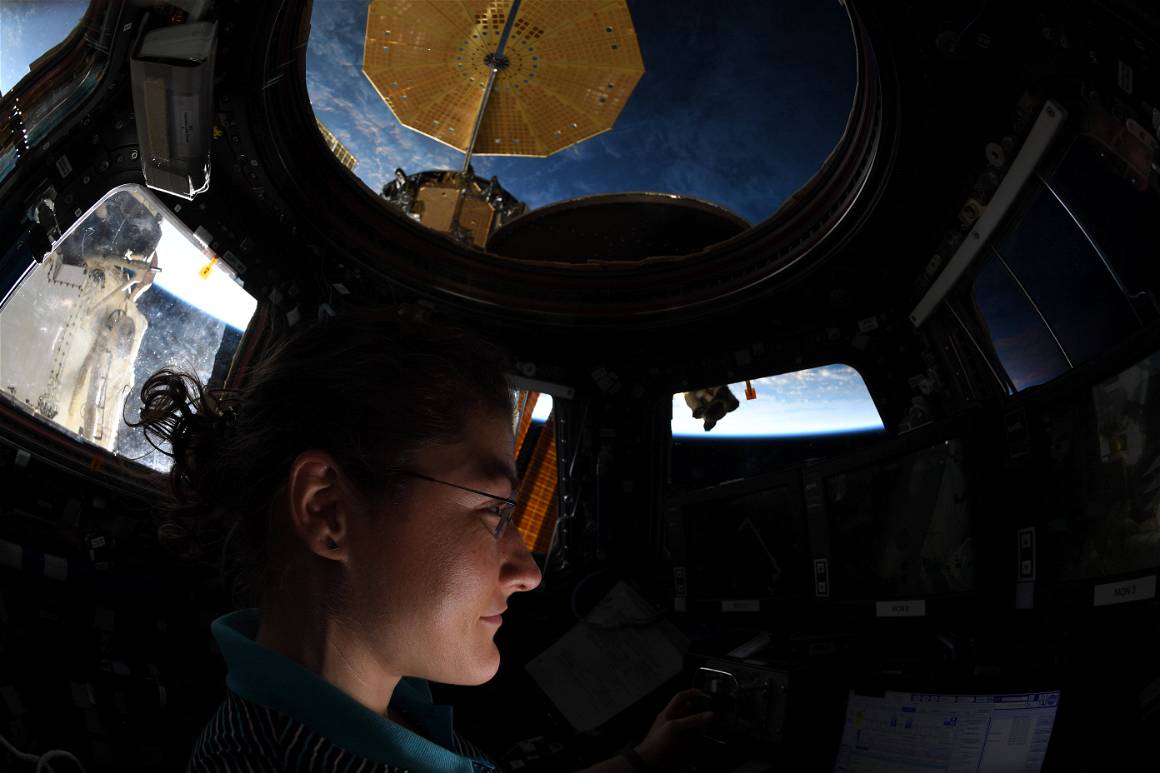 IMAGO / Zuma Wire / NASA | Astronaut Christina Koch makes observations from the International Space Station’s cupola in September 2019.