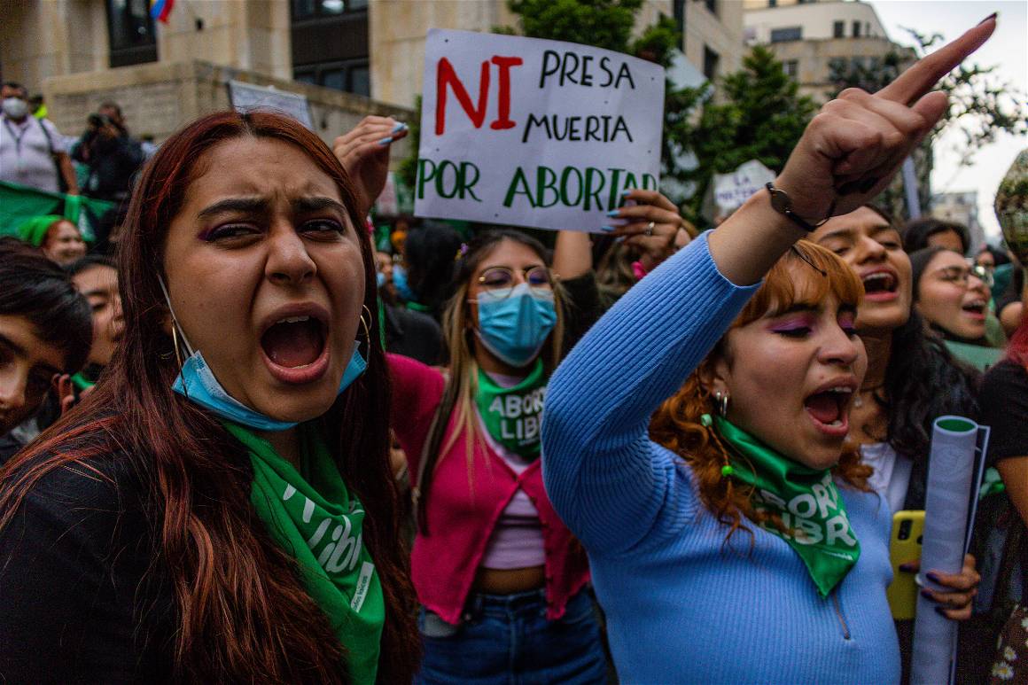 IMAGO / UIG / Ximena Rubio | Demonstration in support of the decriminalization of abortions in Colombia, in Bogotá, Colombia on February 9, 2022.