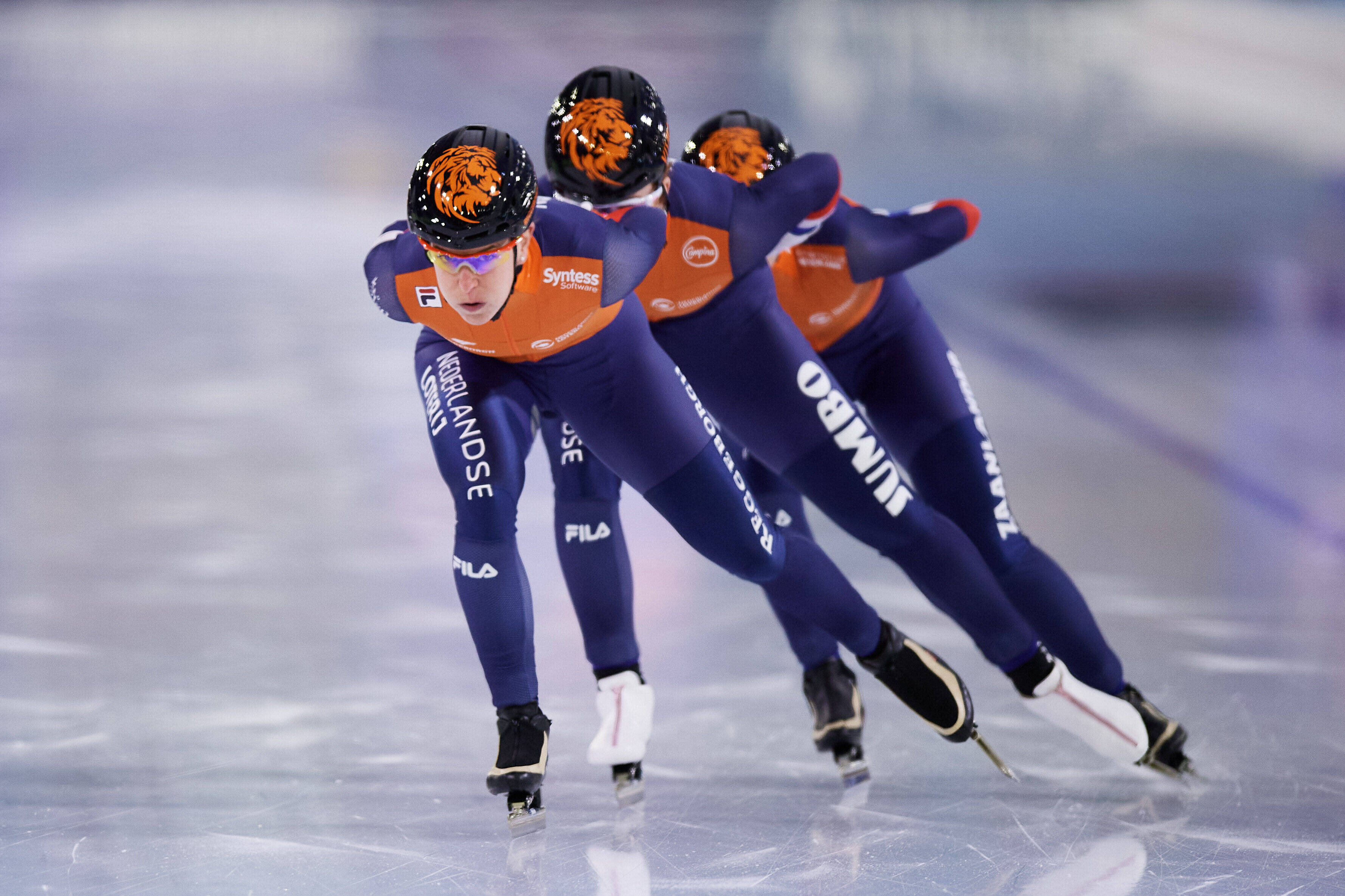 IMAGO / Penta Press | Ireen Wüst, Antoinette De Jong, Irene Schouten of Netherlands competing in the Ladies Team Pursuit during the ISU World Speed Skating Championships in Heerenveen, Netherlands on February 12, 2021