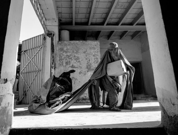 Documentary Photographer Adam Rountree Shares His Experience on the Last Flight from Kandahar After the Taliban Takeover