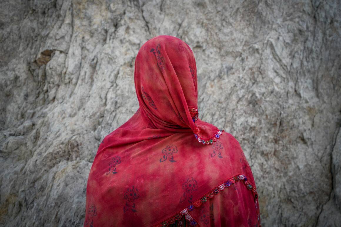 How Iranian Female Photographers Face and Overcome Challenges: First-Hand Accounts from the Field