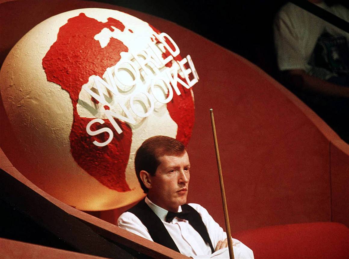 IMAGO / Colorsport | Steve Davis (England) World Cup Snooker 1992.