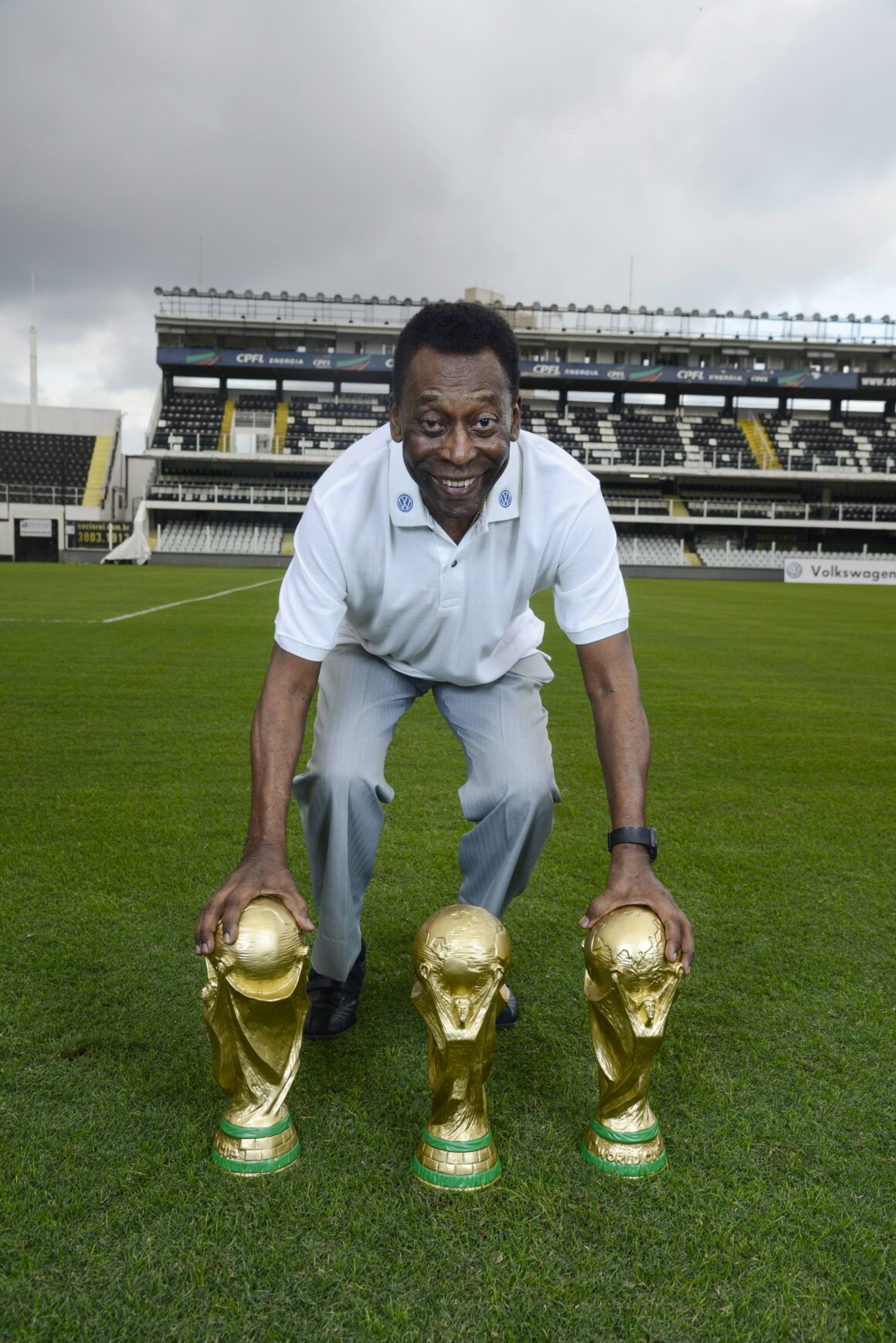 Pele with world cup photo shoot