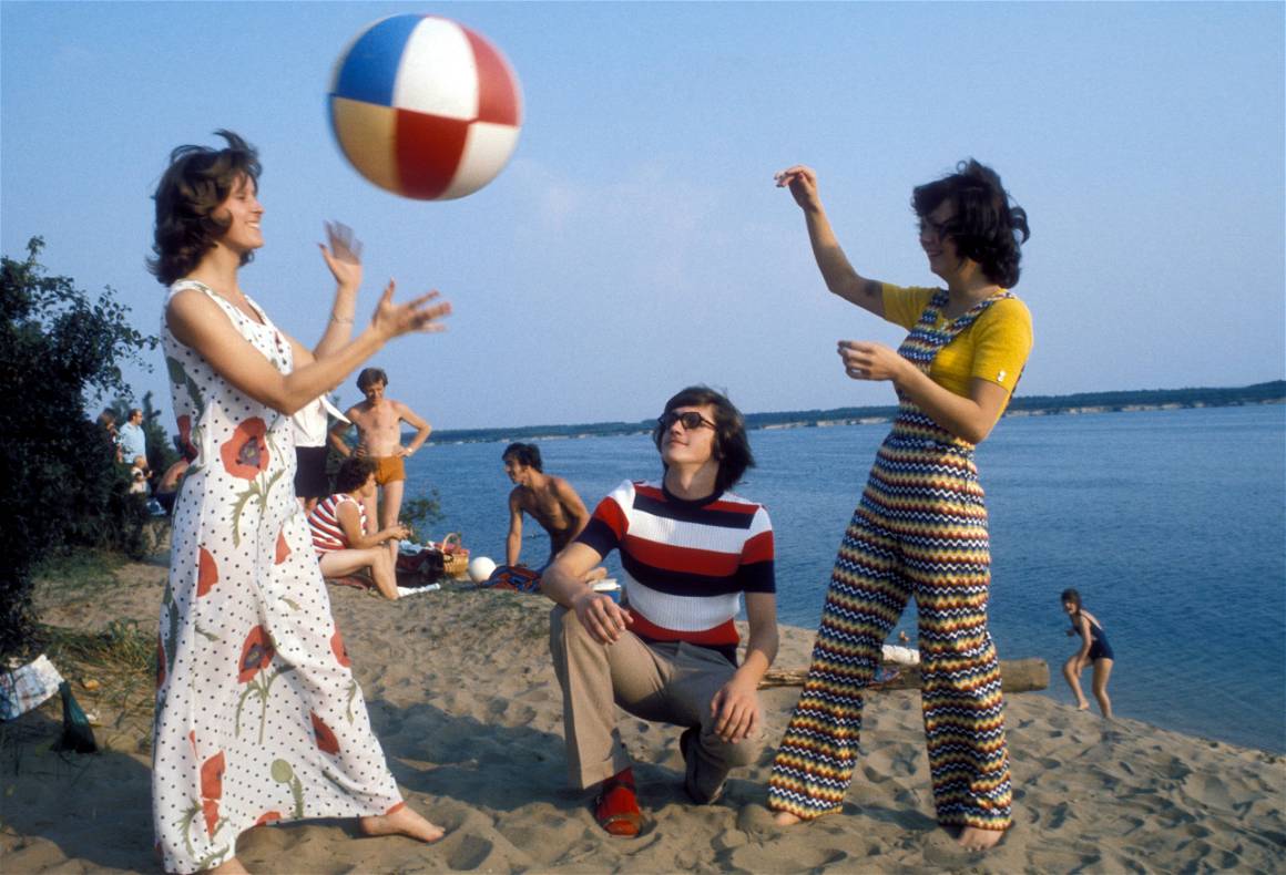 Fun & Leisure 1970’s Berlin – Candids from a City in Turmoil.