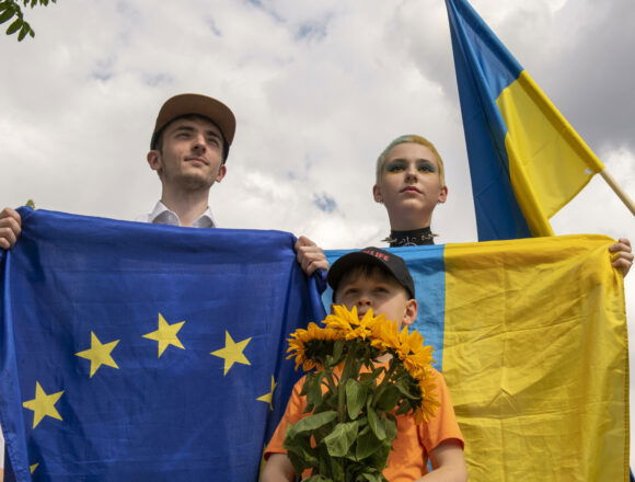 IMAGO / ZUMA Wire / Dominic Gwinn | Berlin, Germany: Ukrainian refugees and supporters march through Berlin.