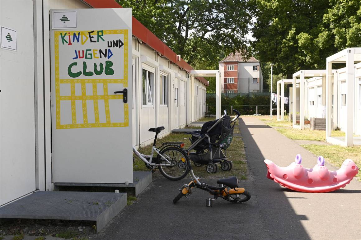 IMAGO / Future Image | hared accommodation for refugees in Berlin Spandau.