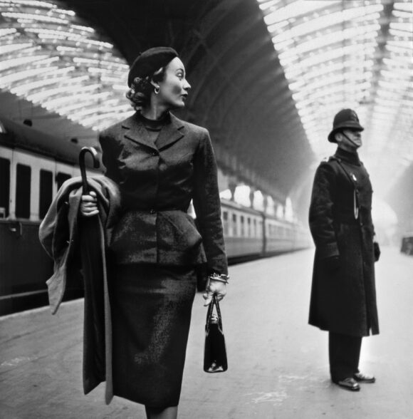 Fashion Models in Swimsuits by Toni Frissell discount - 1950