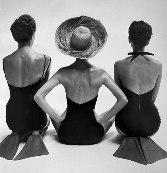 Fashion photography by Toni Frissell.
