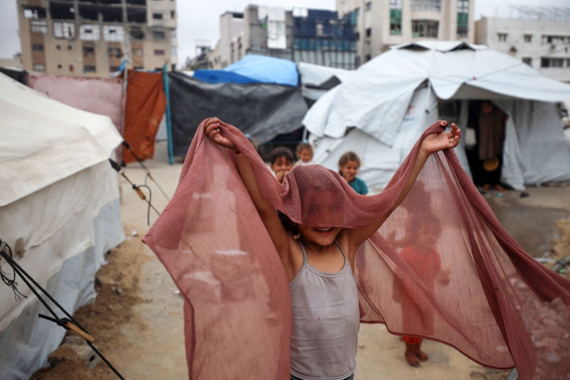 photo of Palestinian children