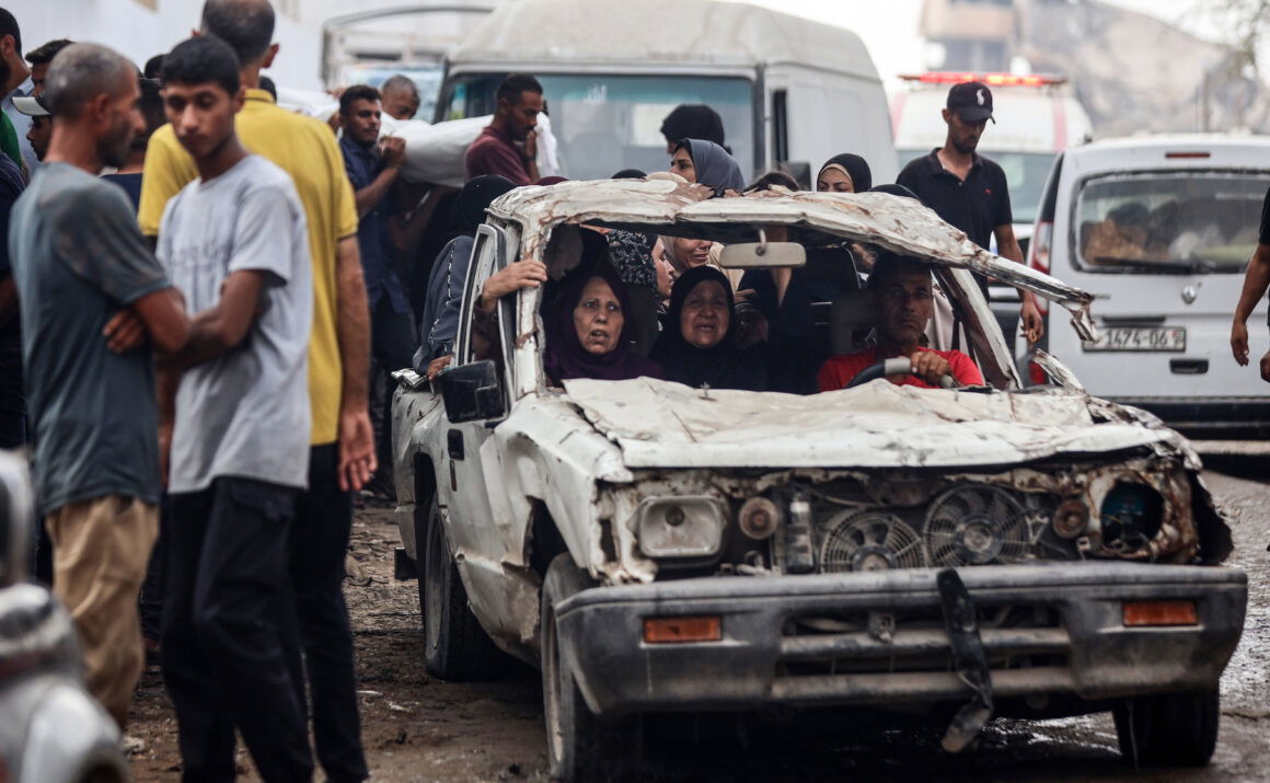 Photos of Al-Shifa hospital by Majdi Fathi
