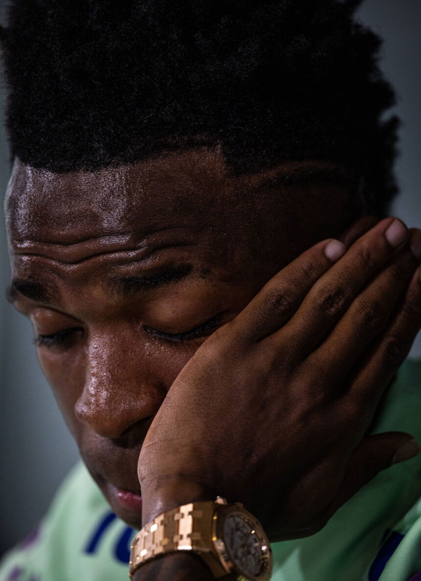 Vini Jr cried at the press conference because of the racism he faces in stadiums.