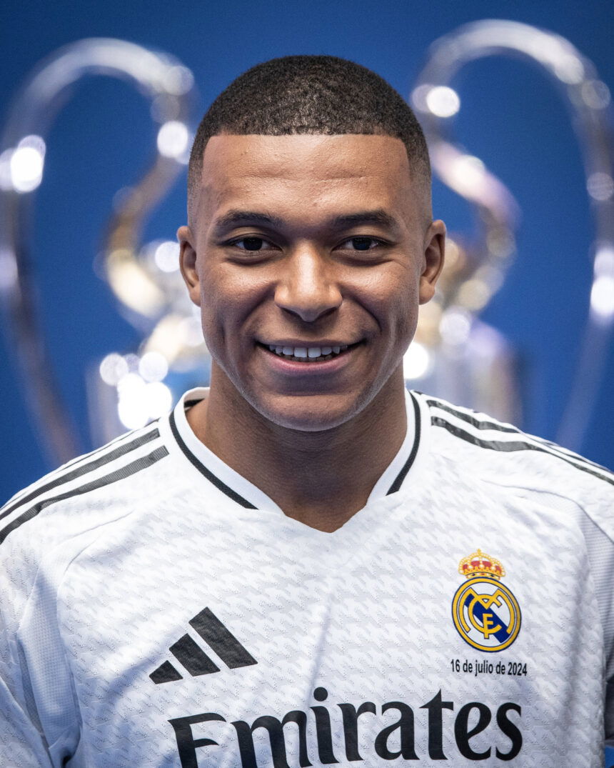 Kylian Mbappé Presentation real madrid