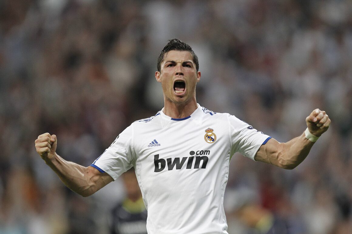 Ronaldo score goal